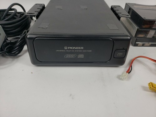 Pioneer CDX-FM35 6-Disc CD Changer w/ Controller, Remote, and 3 Cartridges