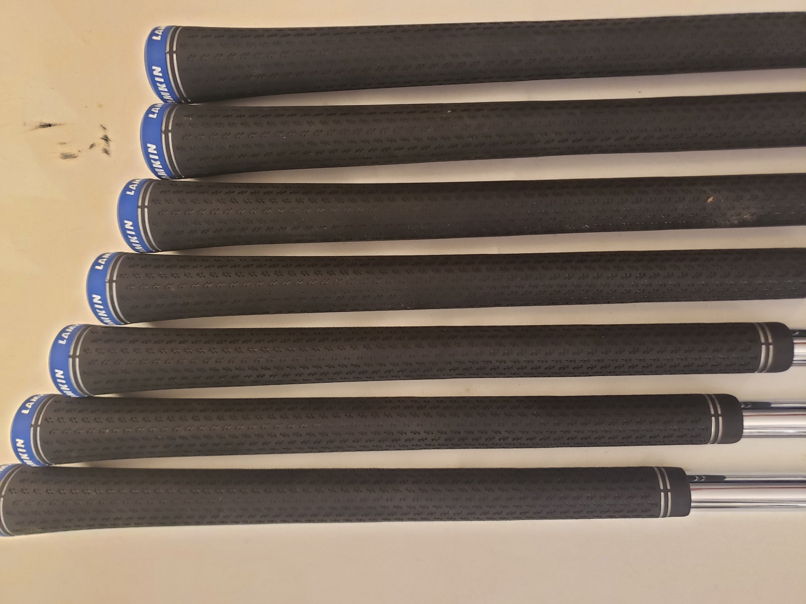 Used TaylorMade Qi 2024 Iron Set (5-PW, AW) 7 Irons - KBS MAX MT 85 Stiff - RH