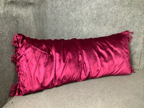 OPALHOUSE BODY PILLOW 20
