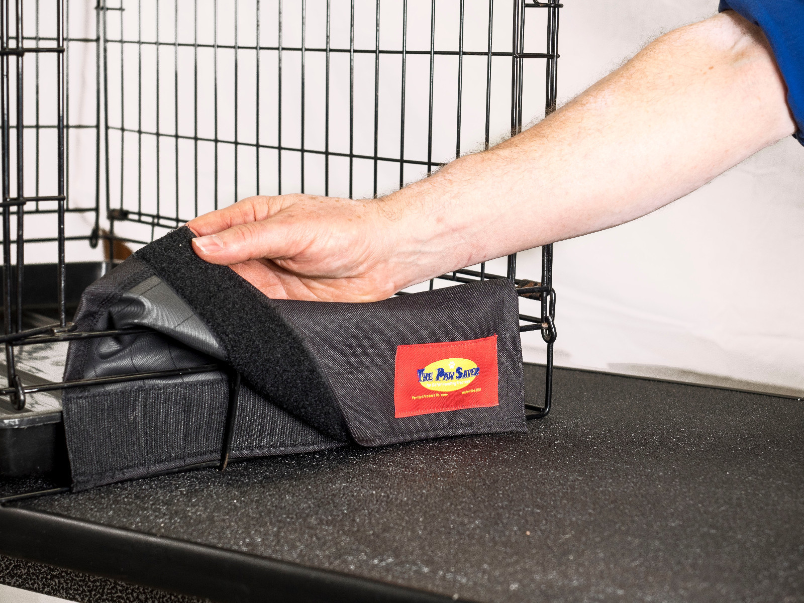 The Paw Saver: Dog Crate/Kennel/Cage Threshold Paw Protector