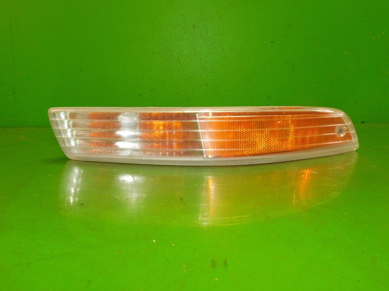 94-97 Integra OEM driver left side marker bumper turn signal flasher light lamp