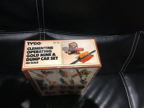 Tyco Clementine Operating Gold Mine & Dump Car Set #936 HO Scale New In The Box