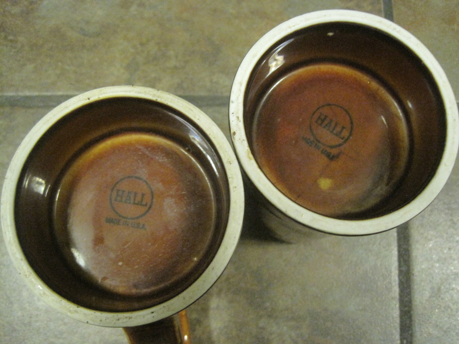HALL USA ~ PAIR OF VINTAGE STEINS / MUGS / TANKARDS ~ BROWN, EUC