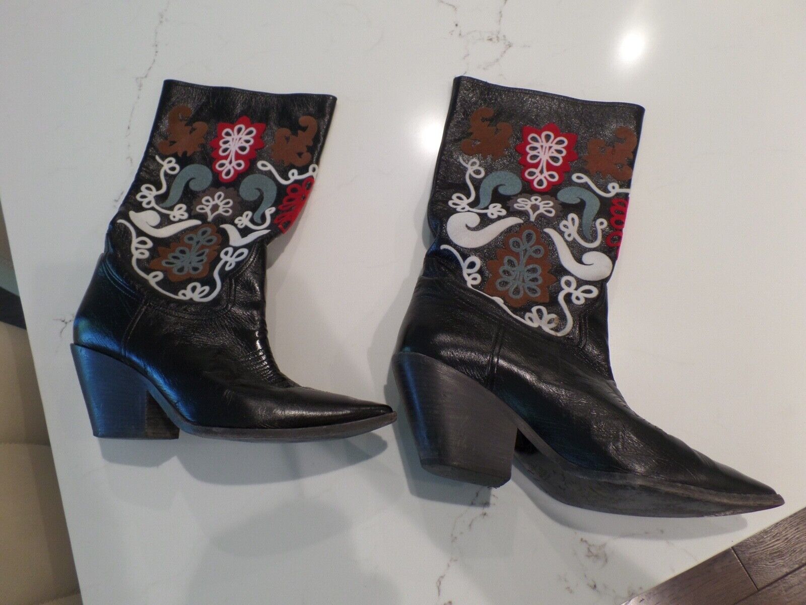 CASADEI Black quality leather w/ embroidered top chunky heels cowboy boots sz 10 | eBay CASADEI Black quality leather w/ embroidered top chunky heels cowboy boots sz 10 | eBay