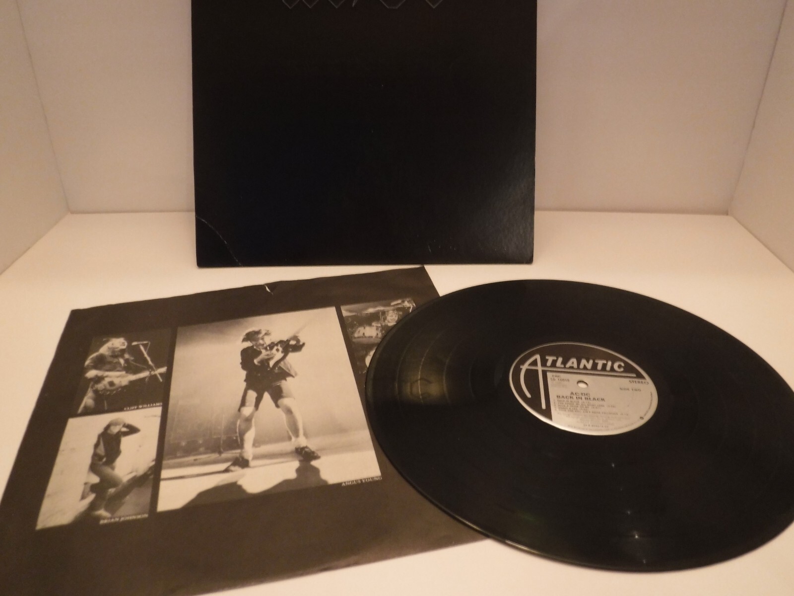 LP「AC/DC / Back In Black」 AC/DC – Back In Black – Vinyl (LP, Album, Unofficial Release