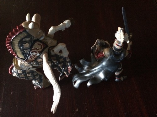 PAPO HORSE WITH WINGS NEW AND KNIGHT IS DAMAGED 2007 LOOK!!!
