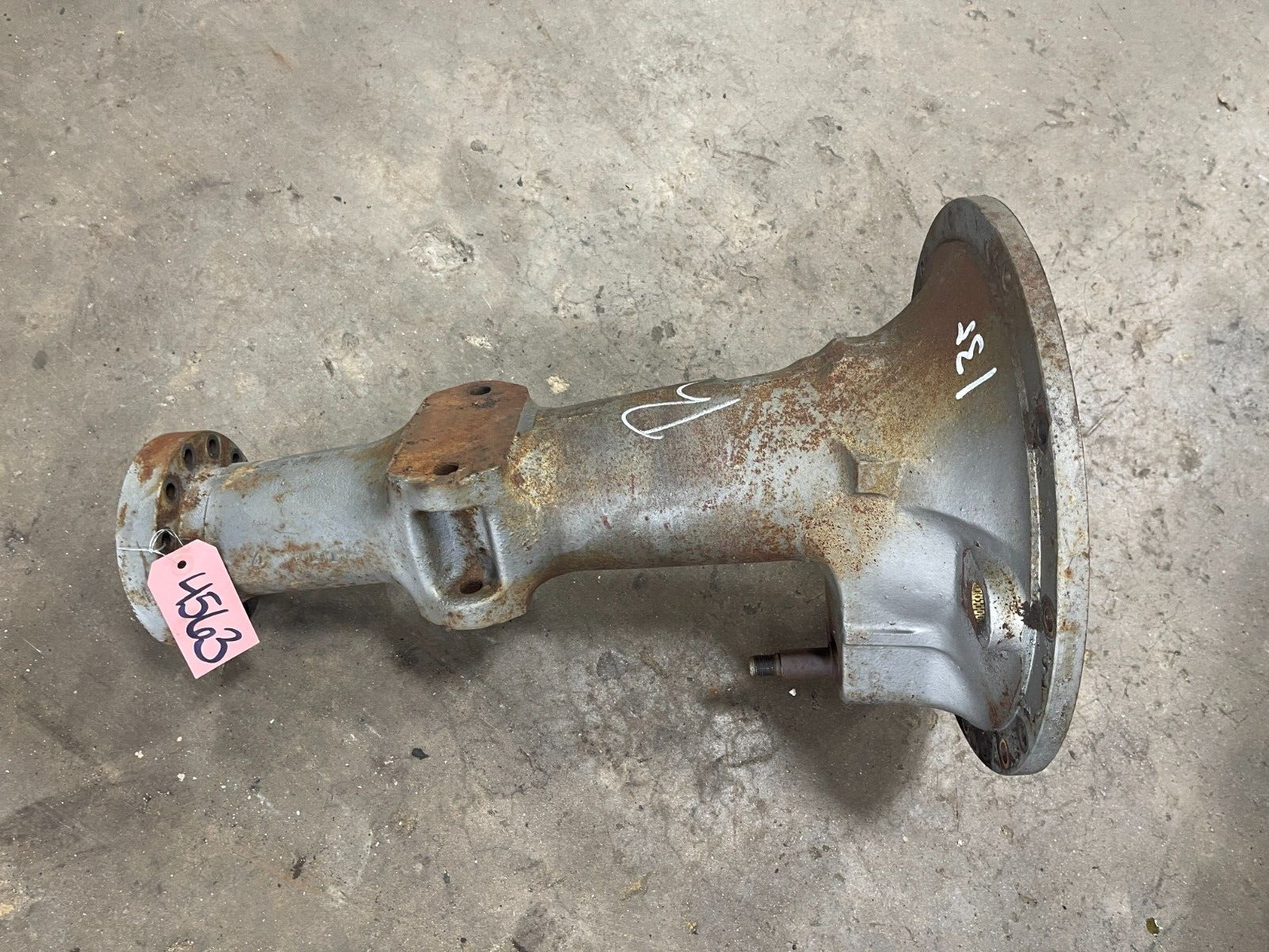 1965 Massey Ferguson MF 135 Tractor Right Rear Axle Shaft 1965 Massey Ferguson MF 135 Tractor Right Rear Axle Shaft