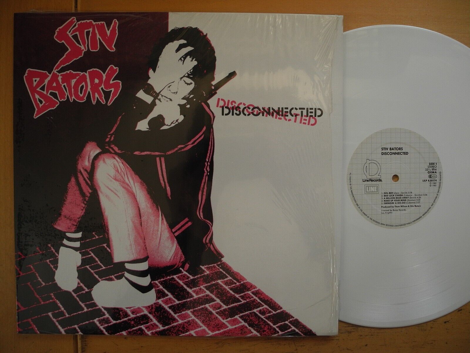 STIV BATORS Disconnected LP Germany Re Near Mint shrink Dead STIV BATORS Disconnected LP Germany Re Near Mint shrink Dead