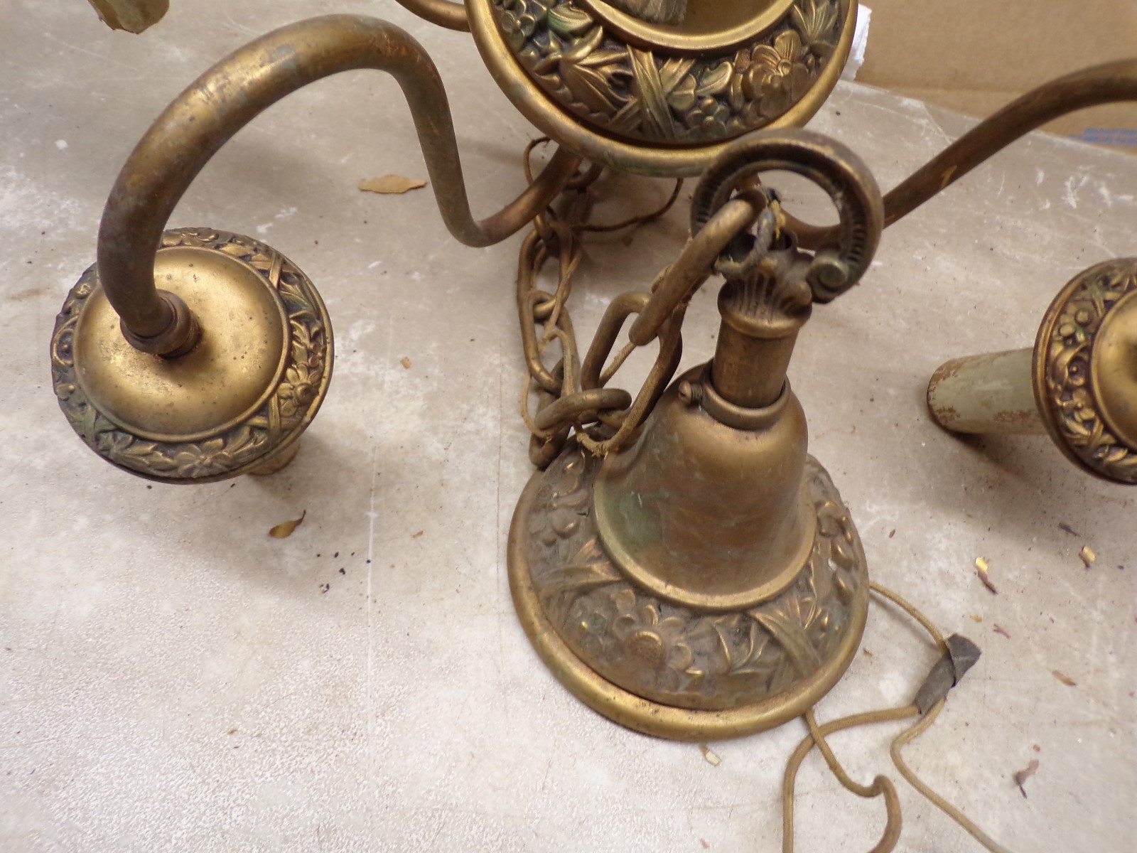 Old Fancy Solid Brass 5 Light Hanging Ceiling Light Fixture for restoration