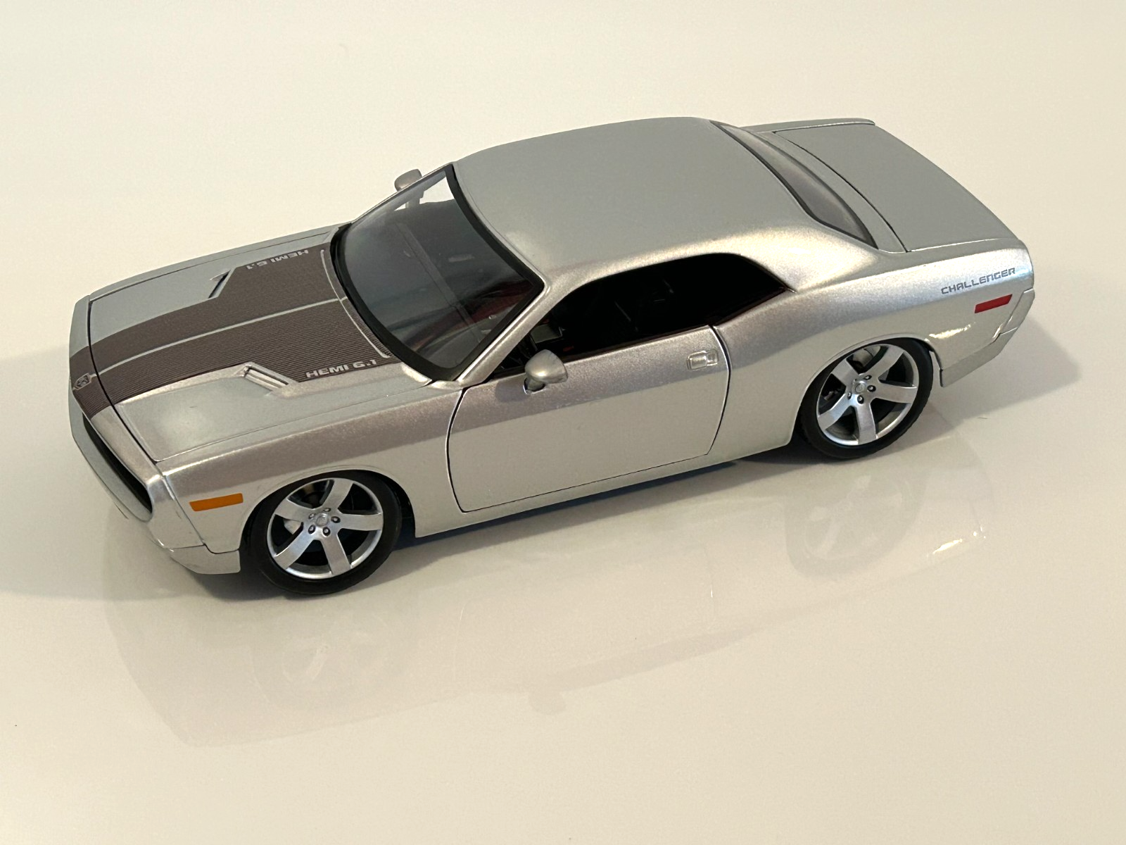 その他 Maisto 2006 Dadge CHALLENGER Concept Maisto 2006 Dodge Challenger Concept Orange 1/18 Scale M
