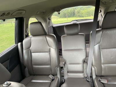 image 3 of interior