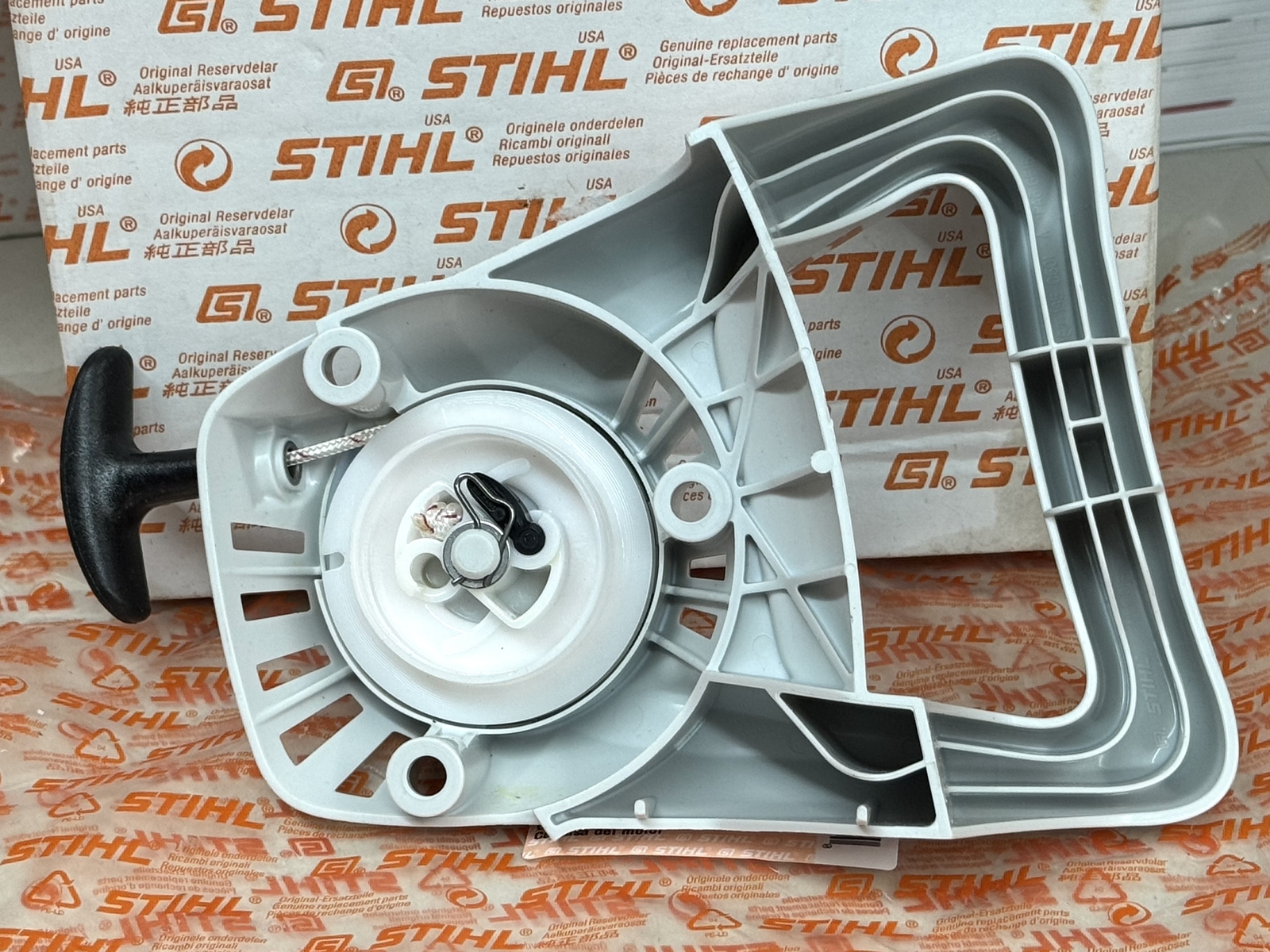 STIHL OEM RECOIL REWIND STARTER 4182 190 4001 HT 102 103 105 131 132 133 134 135 - Picture 2 of 3