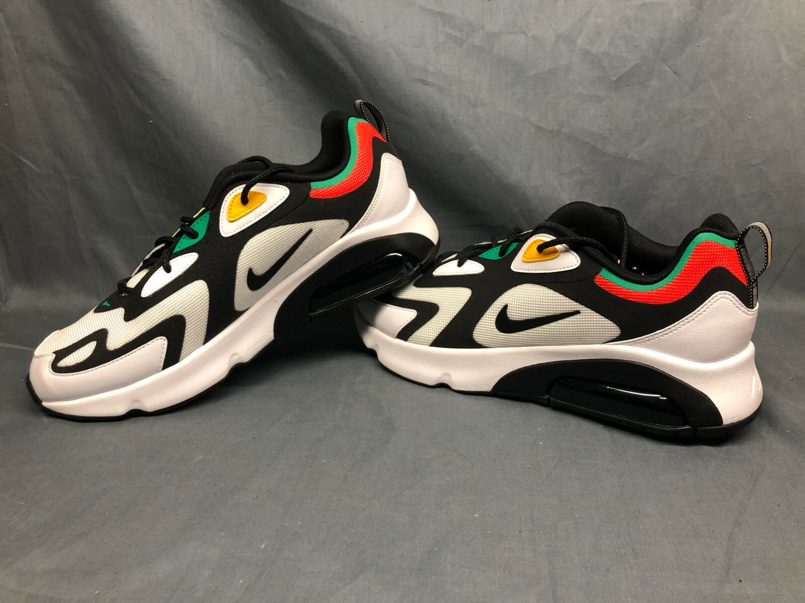 nike are max 200