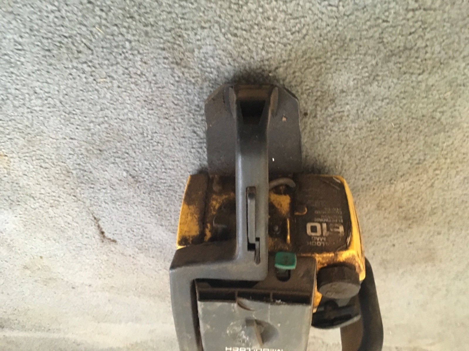 Vintage McCulloch Pro Mac 610 chainsaw Good Compression