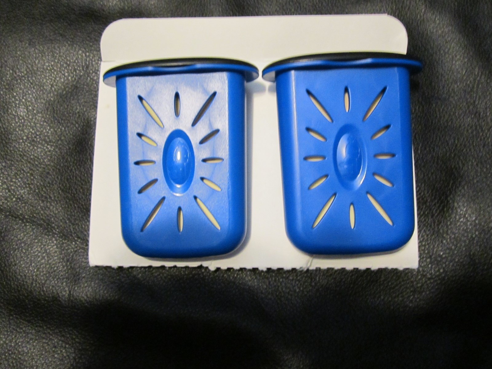 Music Nomad MN300 The Humitar - Acoustic Guitar Soundhole Humidifier 2 excallent