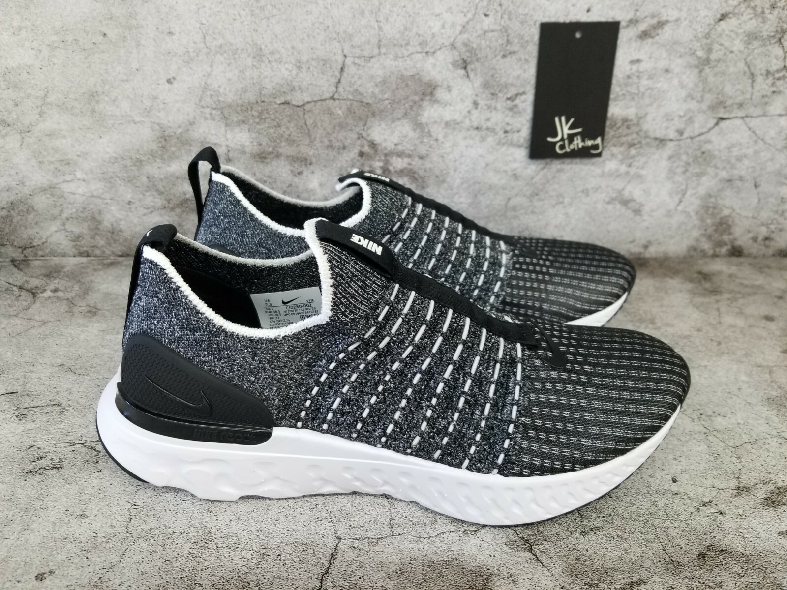 nike react phantom run flyknit 2 oreo
