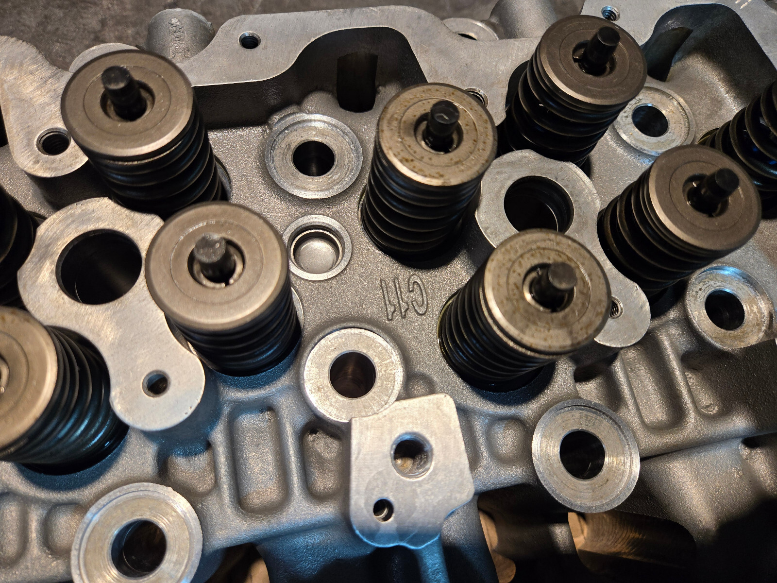 REMAN 11-16 2011-2016 LML DURAMAX 6.6L LH DRIVER SIDE CYLINDER HEAD - Picture 5 of 9