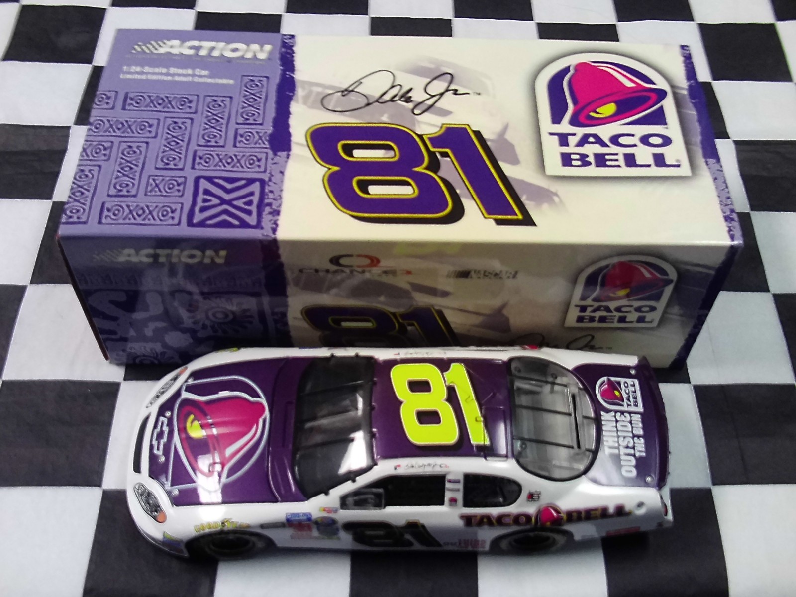 NASCAR 1/24 ACTION ♯81 TACO BELL AUTOGRAPHED 2003 Dale Earnhardt Jr. #81 Taco Bell Racing