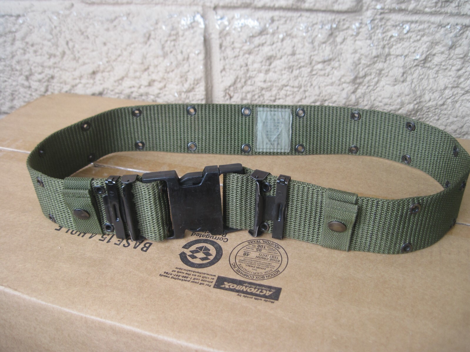 BELT, INDIVIDUAL EQUIPMENT SIZE: MEDIUM NSN: 8465-01-322 BELT, INDIVIDUAL EQUIPMENT SIZE: MEDIUM NSN: 8465-01-322