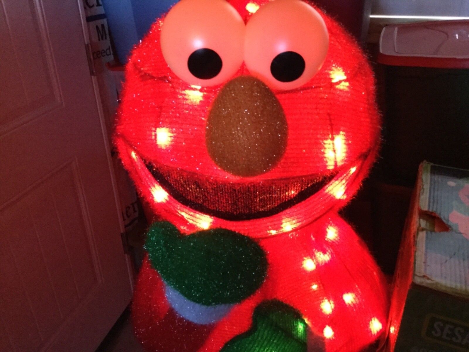 VINTAGE 60” HIGH ELMO LIGHTED SCULPTURE,SOFT TINSEL SCULPTURE,OUTDOOR,INDOOR