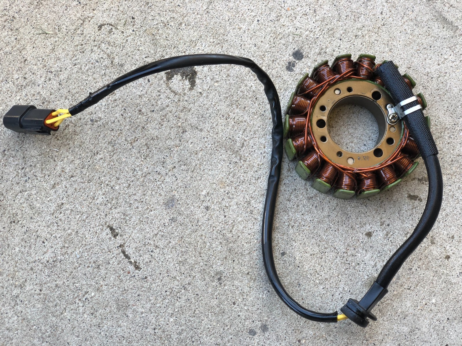 R2。 Seadoo 2002-2006 GTX RXP RXT GTI Engine Oil Cooler Oil