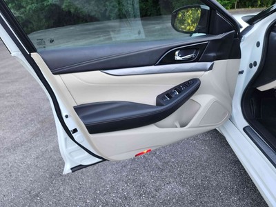 image 4 of interior