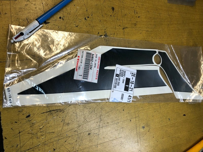 1 Autocollant Kawasaki 56062-1244 Zx 600 E6 Zzr 600 1998