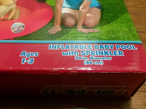 MICKEY MOUSE CLUBHOUSE INFLATABLE BABY POOL WITH SPRINKLER NIB NEW