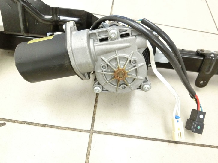 adjusting motor for Electric Hatchback Door Hyundai IX55 09-11 - Bild 2