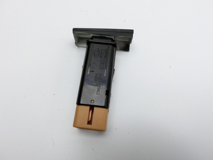 Kia Sorento XM 09-12 Schalter Regler für Sitzheizung Links Kia Sorento XM 09-12 19.05.2010 937412P000CA 202002962... Vorschau 4