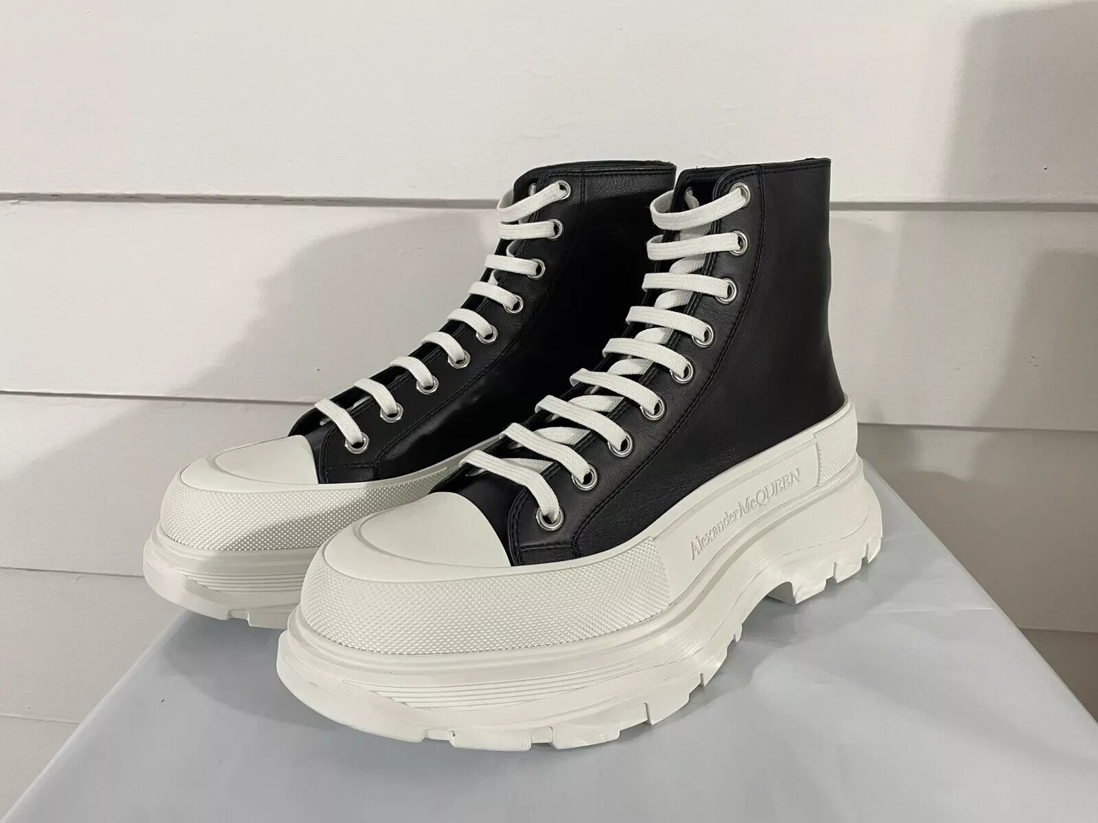 【関税&送料込】Alexander Mcqueen Yellow Leather Tread Slick _57.PNG?set_id=880000500F