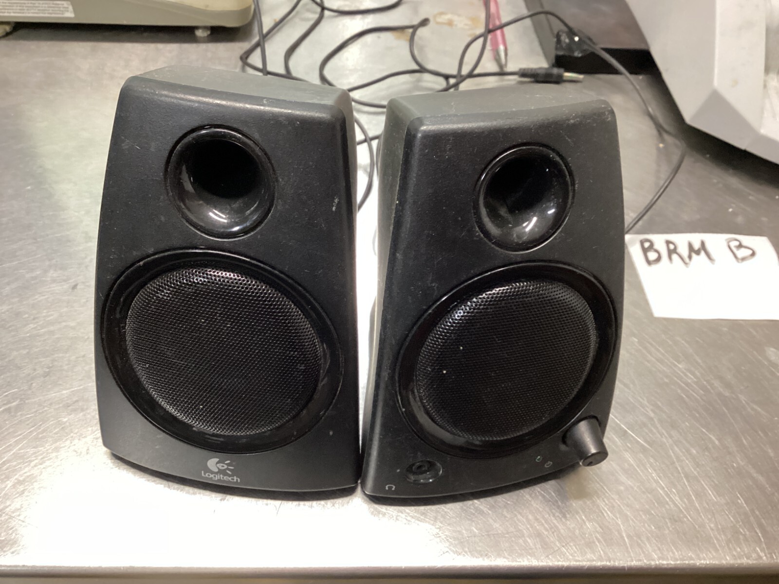 Logitech Z130 Computer Speakers Full Stereo Sound 3.5mm Jack