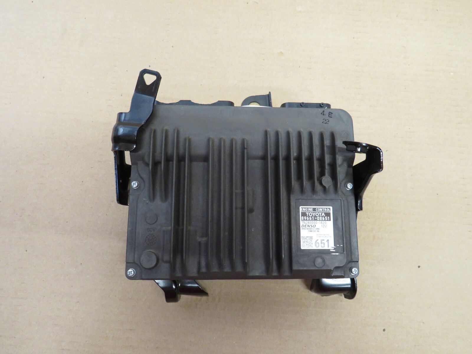 2021 TOYOTA SIENNA ECM ENGINE COMPUTER 89661-08651 OEM 3920