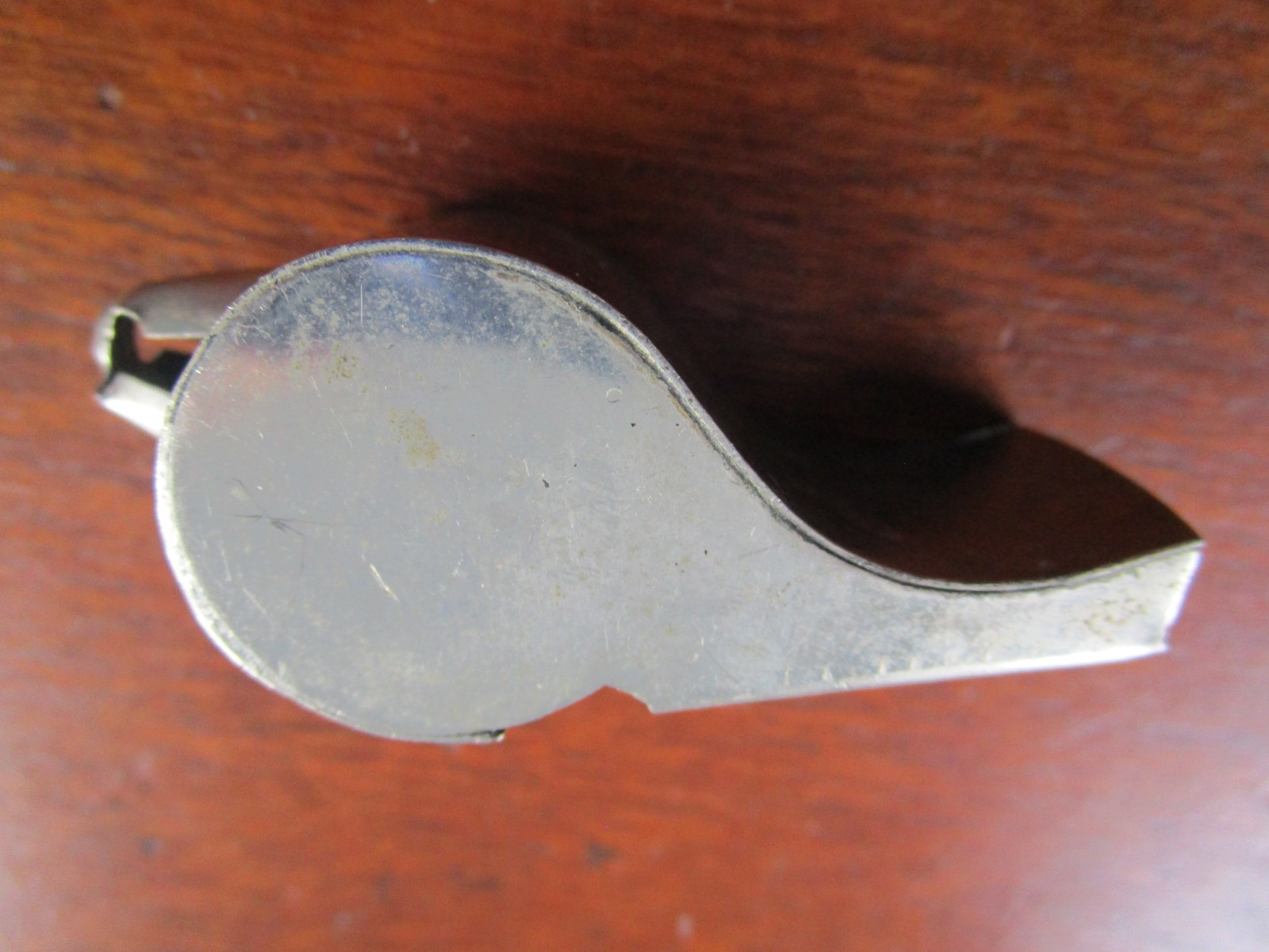 VINTAGE GLORIA BRAND POLICE STYLE WHISTLE