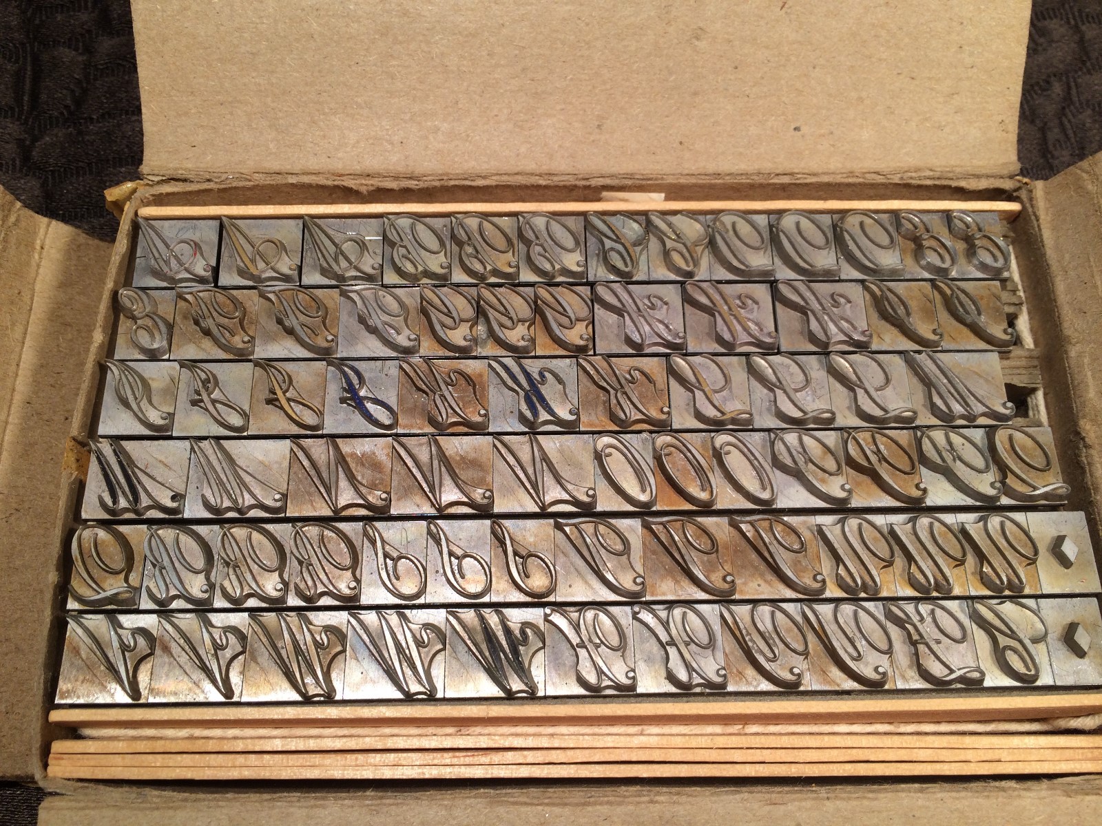 KINGSLEY HOT FOIL MACHINE TYPE LETTERS SMALL ELEGANCE INITIALS SORTED