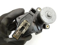 Mercedes W251 R300 10-13 CDI 3,0 140KW Stellmotor Ansaugbrücke Drallklappen Mercedes W251 R300 10-13 24.06.2011... Vorschau 2