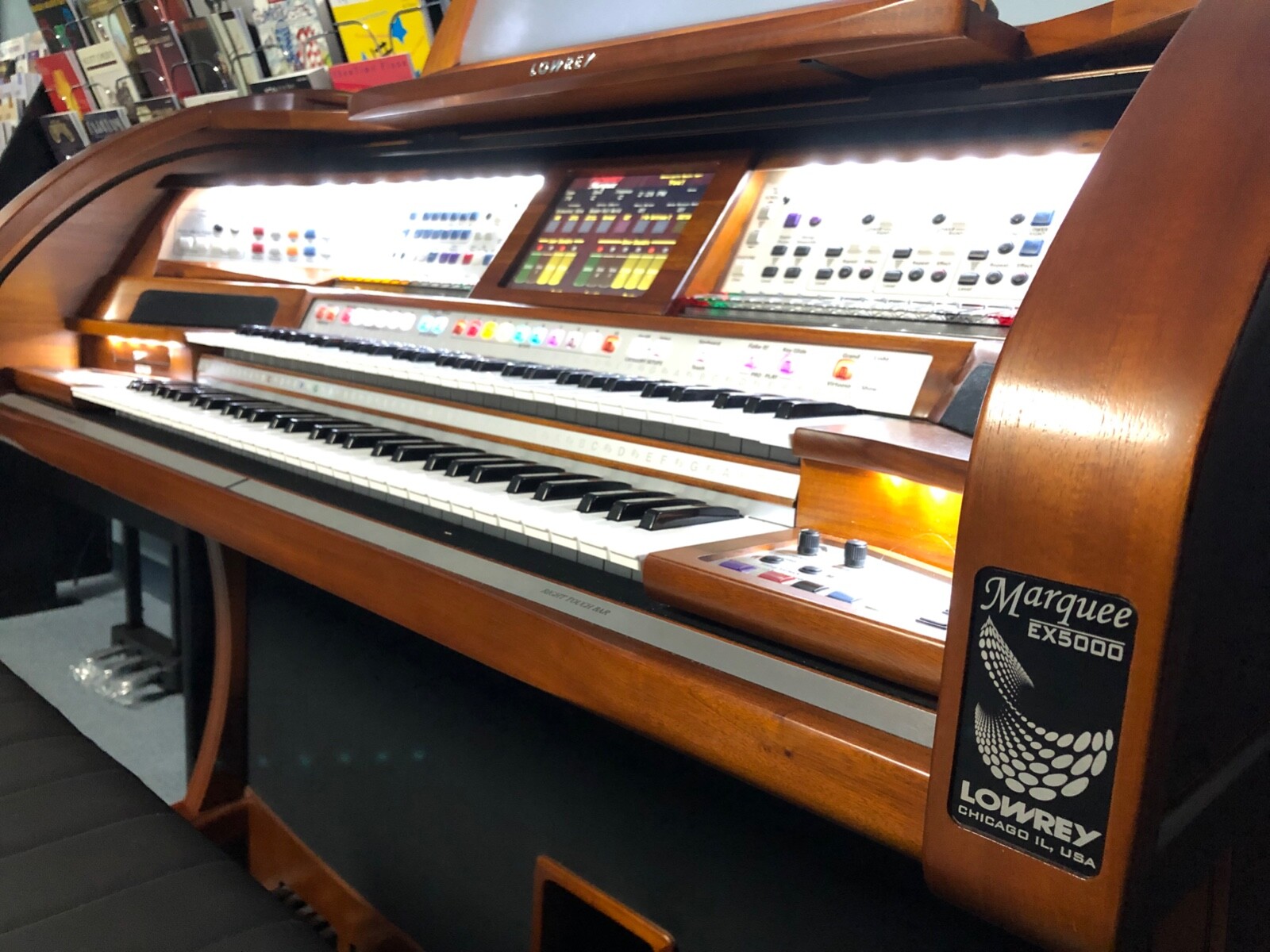 Lowrey Organ Marquee EX5000 Oak