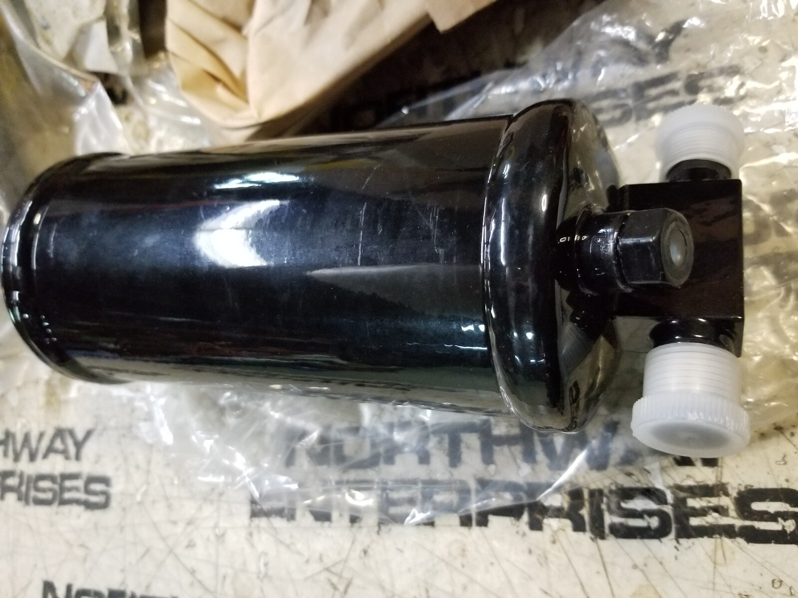 JOHN DEERE AT252692 AIR DRYER - Picture 3 of 5