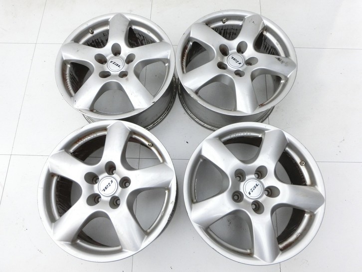 BMW X3 E83 4 x Felgen Aluminiumfelge 18 Zoll 5X120 BMW X3 E83 KBA47040 gebraucht Bild 2