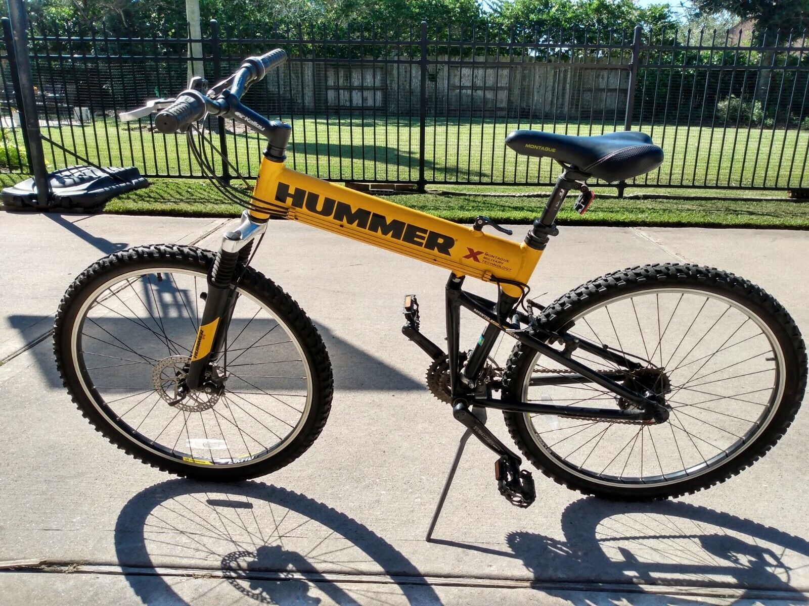 Hummer Tactical Mountain Bike By Montague Paratrooper Pro Yellow Folding Used
