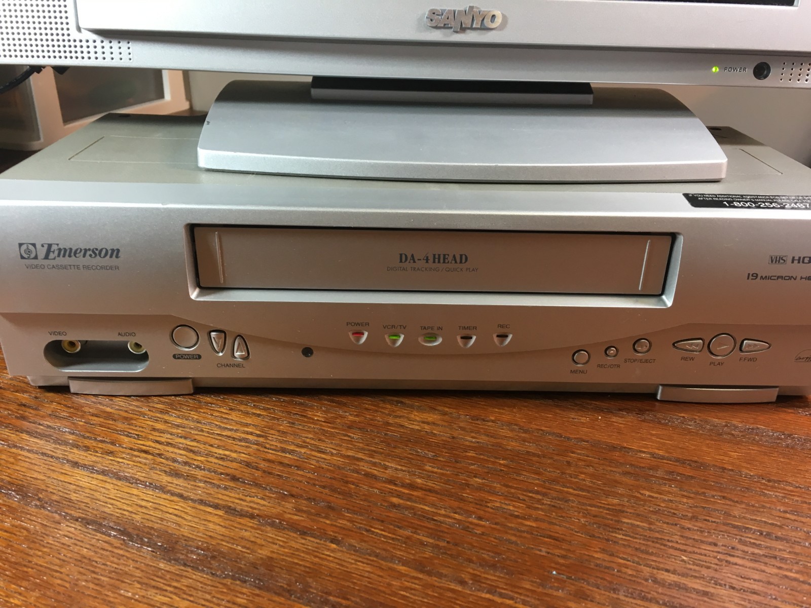 Emerson VCR VHS Player Recorder EWV403 - 4 Head Digital Tracking