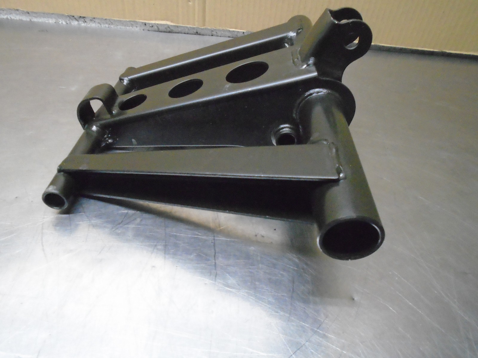 スーパー10 Yamaha VMax 500/600, VMax 4, VX600 Rear Pivot Arm 2 P/N 8AV