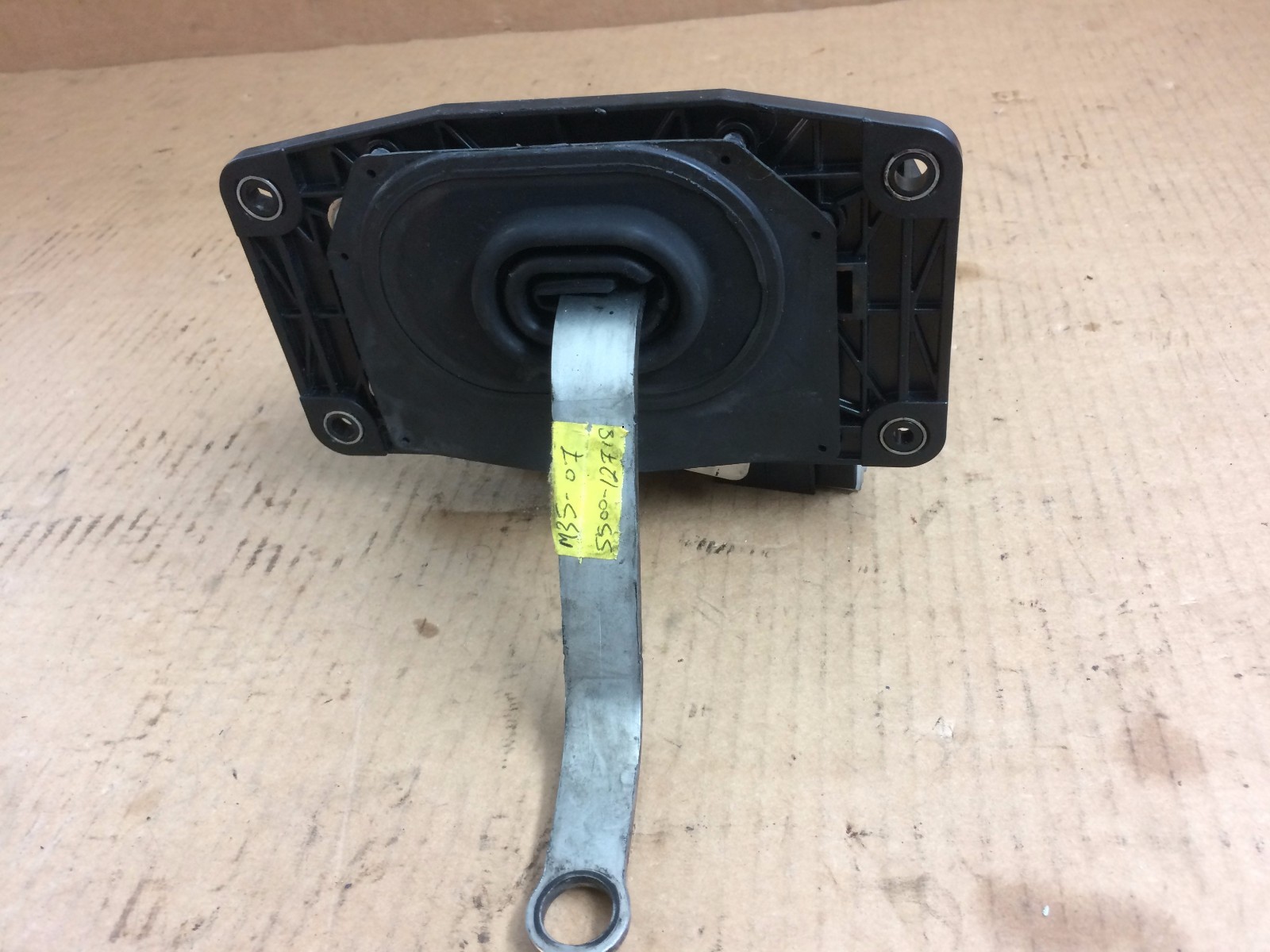 2007 - 2008 INFINITI M35 M45 AUTO TRANS GEAR SHIFT SHIFTER SELECTOR