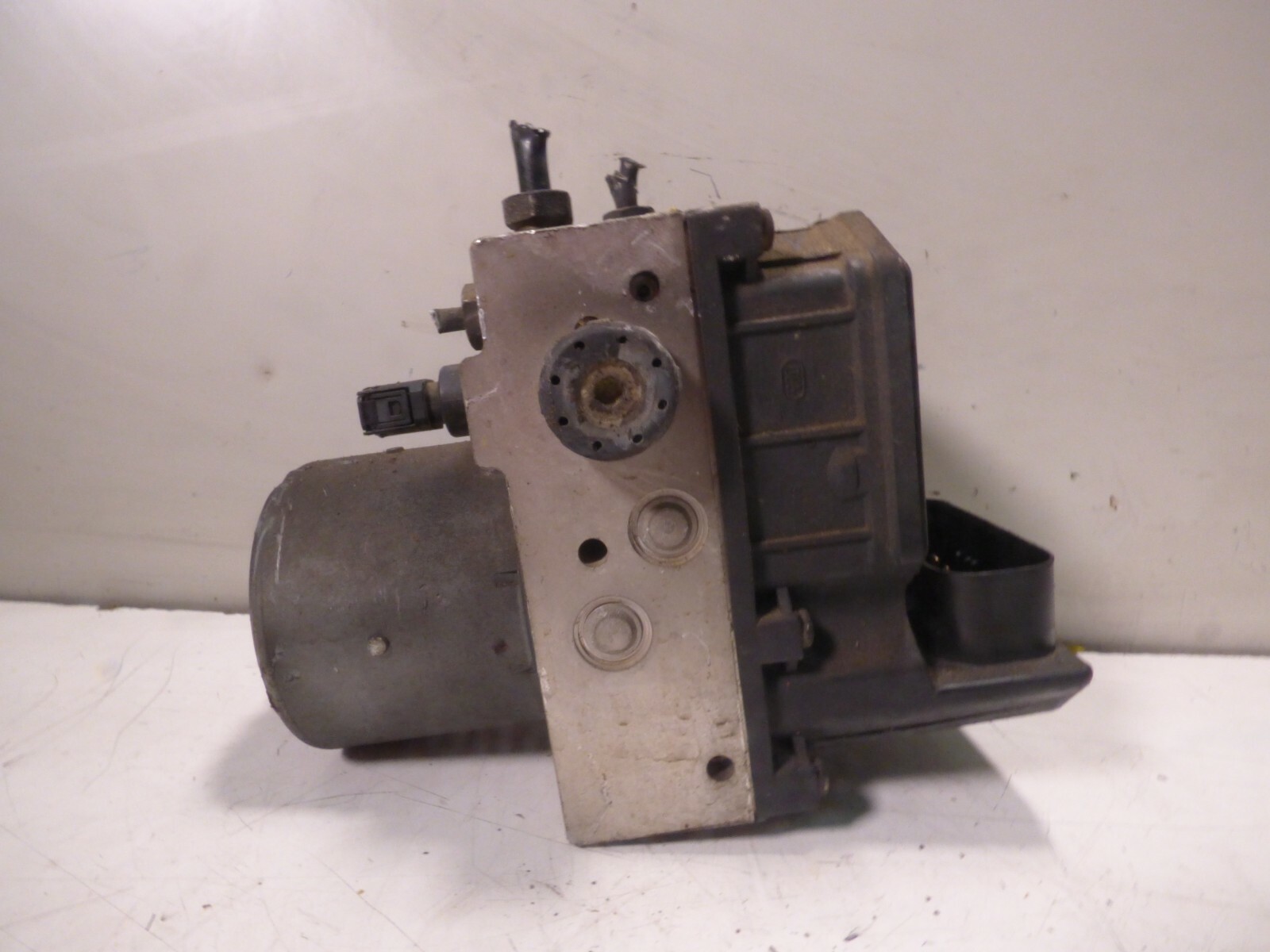 Modulo centralina ABS VOLKSWAGEN AUDI 0265220441 8E0614111M