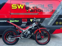 2026 Beta SINCRO 2T 300cc Trials Bike - High Spec 2-Stroke Off-Road Fun 