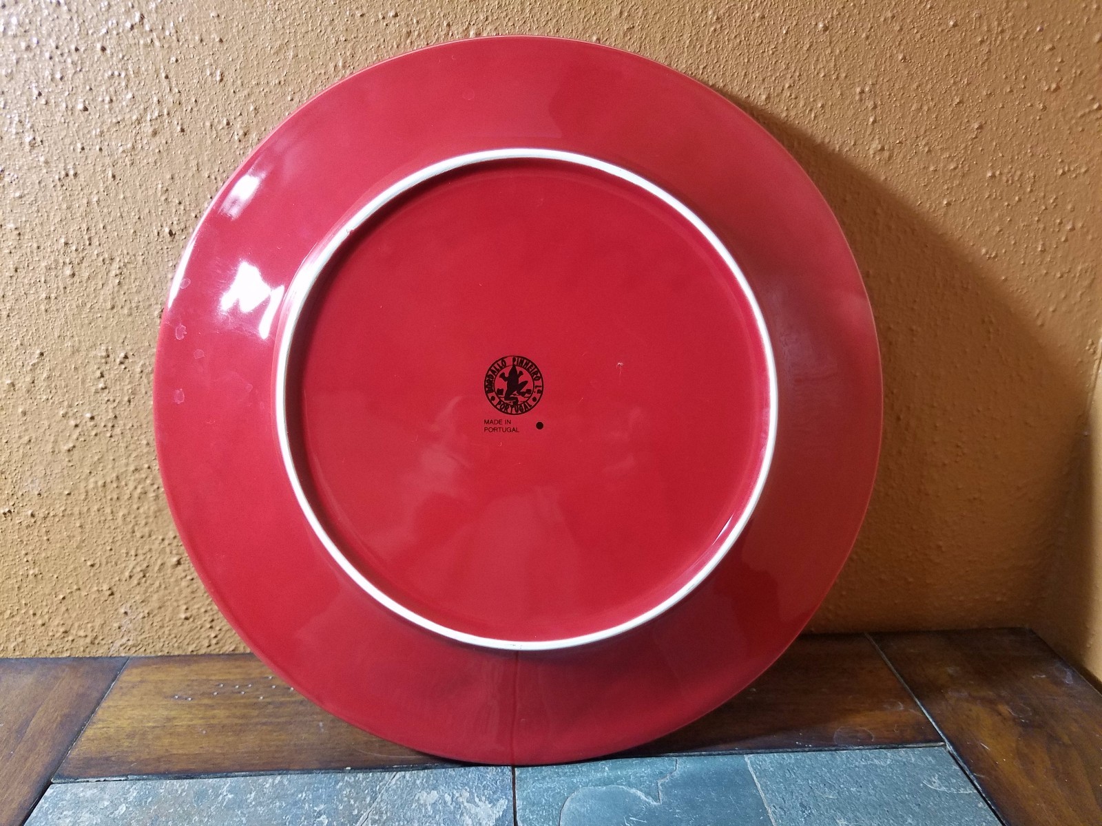 Bordallo Pinheiro Red 