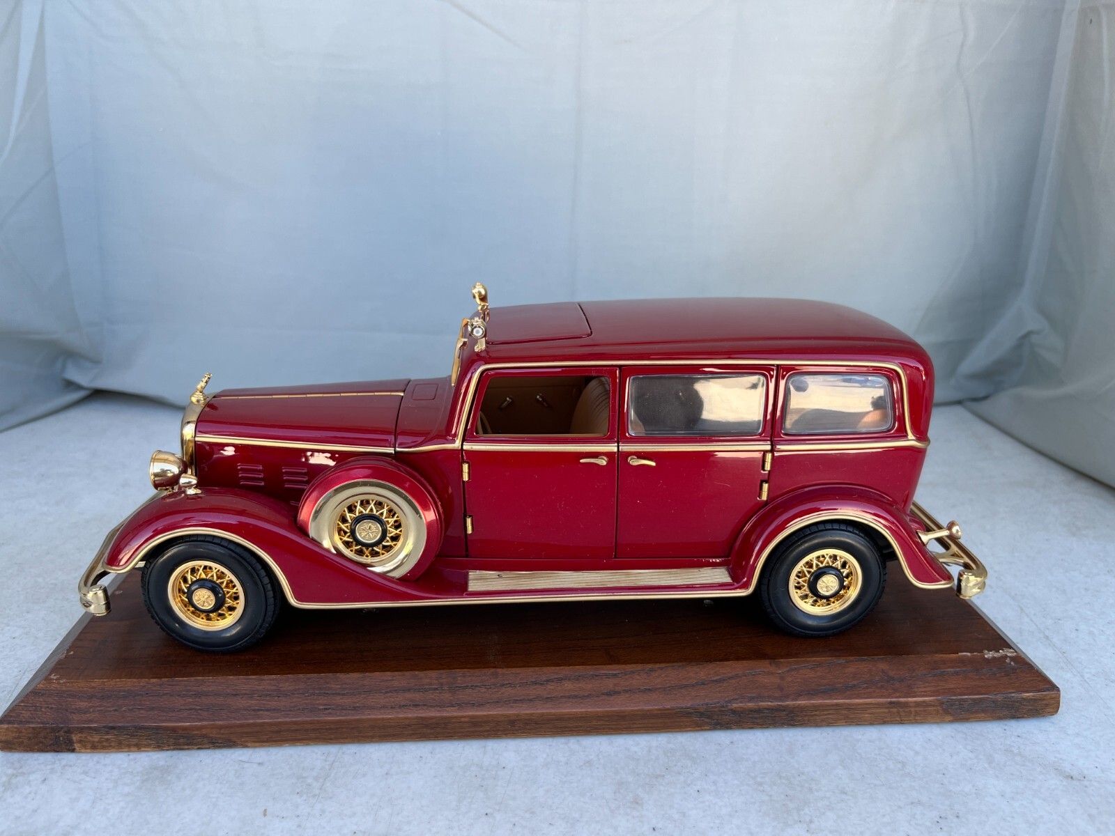 サンスター 1/18 キャデラック　DELUXE TUDOR サンスター 1/18 キャデラック DELUXE TUDOR - メルカリ