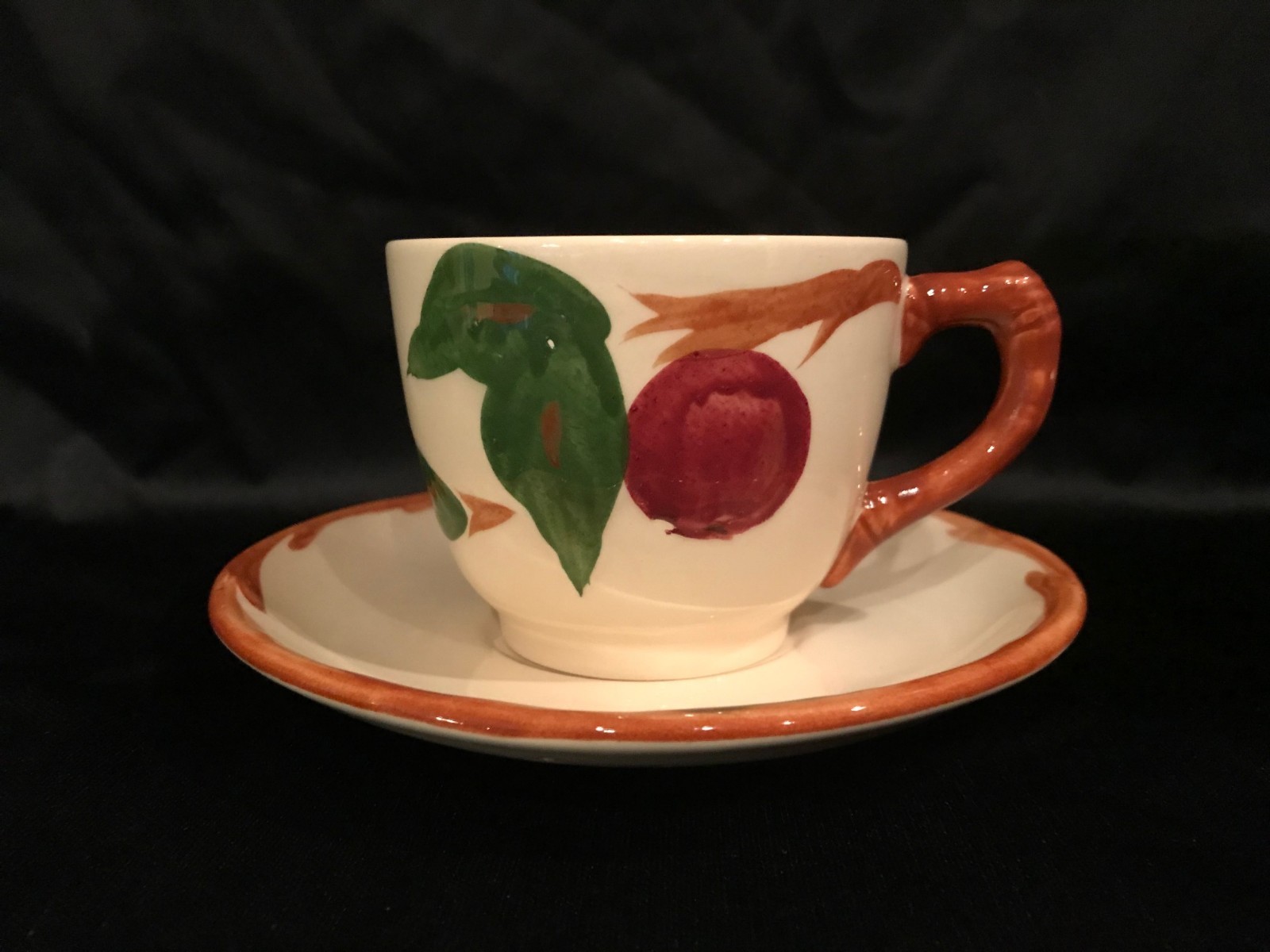 Set of  Four Vintage Franciscan Apple  Cups and Saucers - England