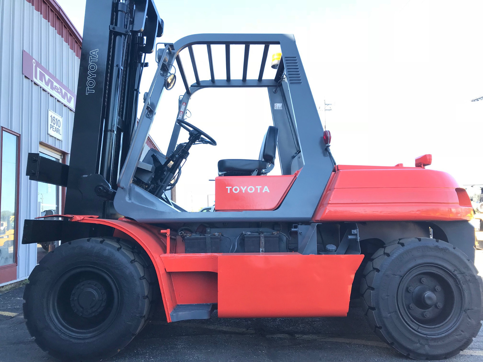TOYOTA 5FD70 15000LB PNEUMATIC DIESEL FORKLIFT LIFTTRUCK