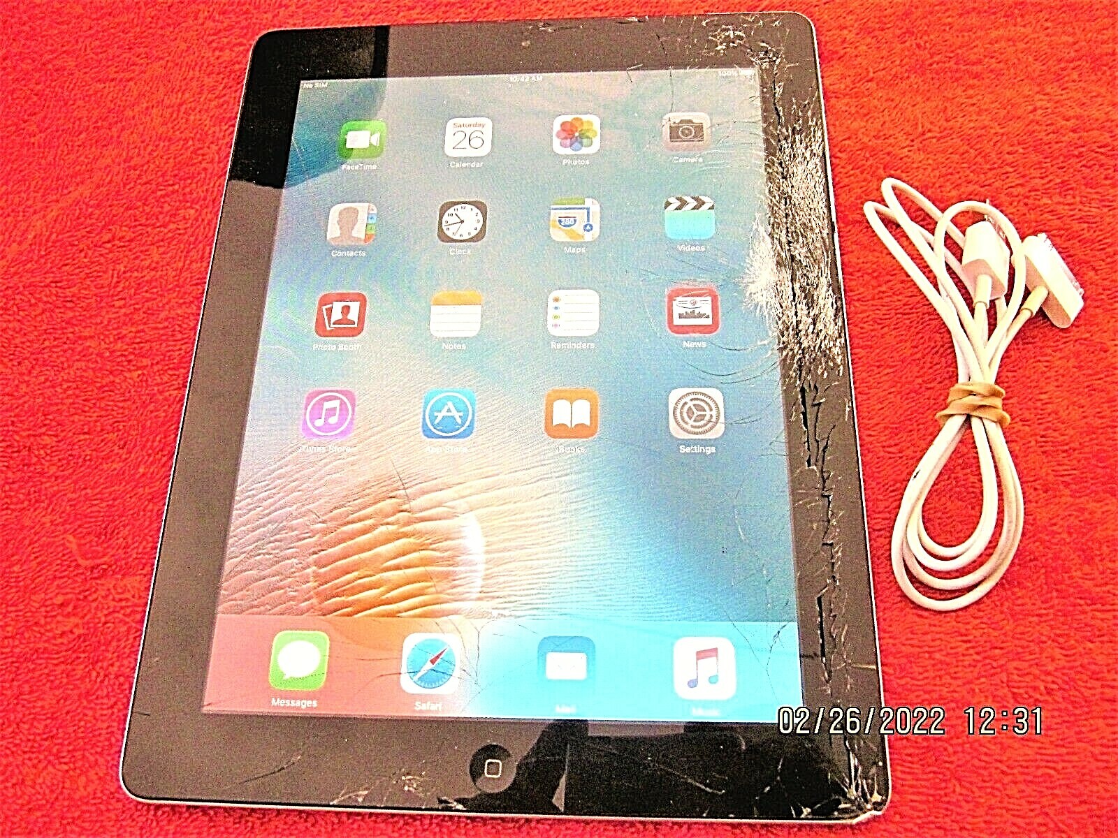 iPad - しらたき ipad air2 16GB Docomo Apple iPad Air 2 16GB, Wi-Fi, 9.7in - White and Gold